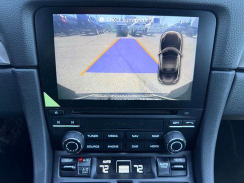 Used 2019 Porsche 718 Boxster RWD image 18