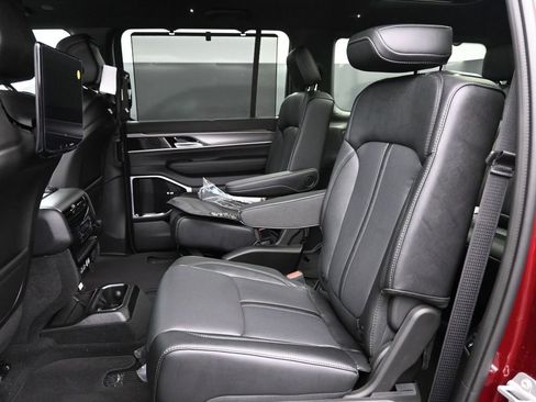 New 2026 Jeep Grand Wagoneer Limited AWD/4WD image 39
