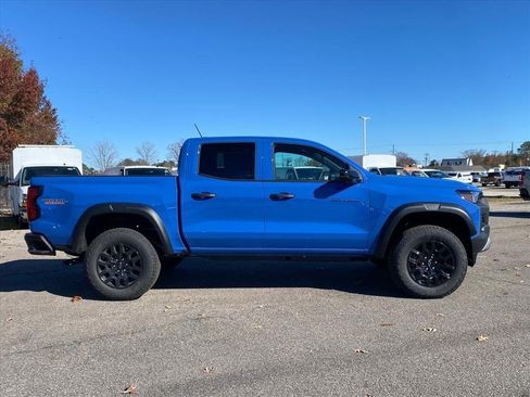 New 2026 Chevrolet Colorado Trail Boss AWD/4WD image 2