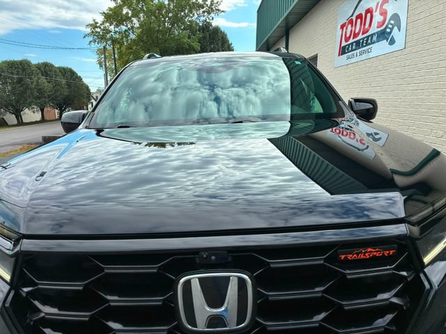 Used 2025 Honda Pilot TrailSport image 10