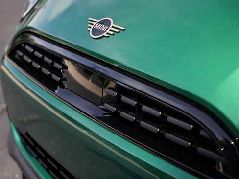 New 2026 MINI Cooper 2-Door Hardtop FWD image 13