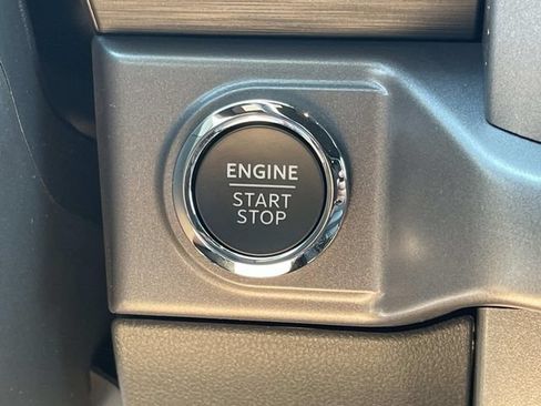 New 2026 Ford F150 XLT w/ Equipment Group 302A MID AWD/4WD image 32