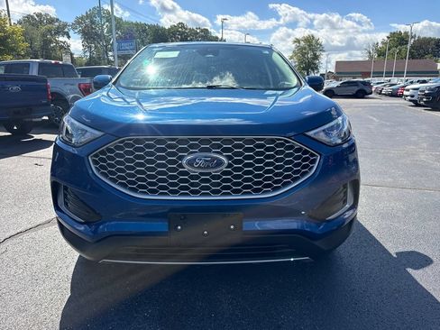 Used 2024 Ford Edge SEL AWD/4WD image 3