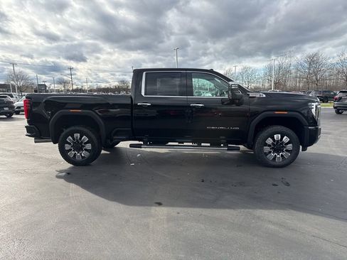 New 2026 GMC Sierra 3500 Denali w/ Denali Reserve Package image 8