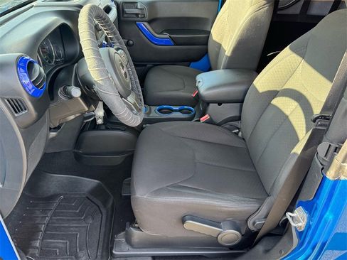 Used 2016 Jeep Wrangler Sport image 10