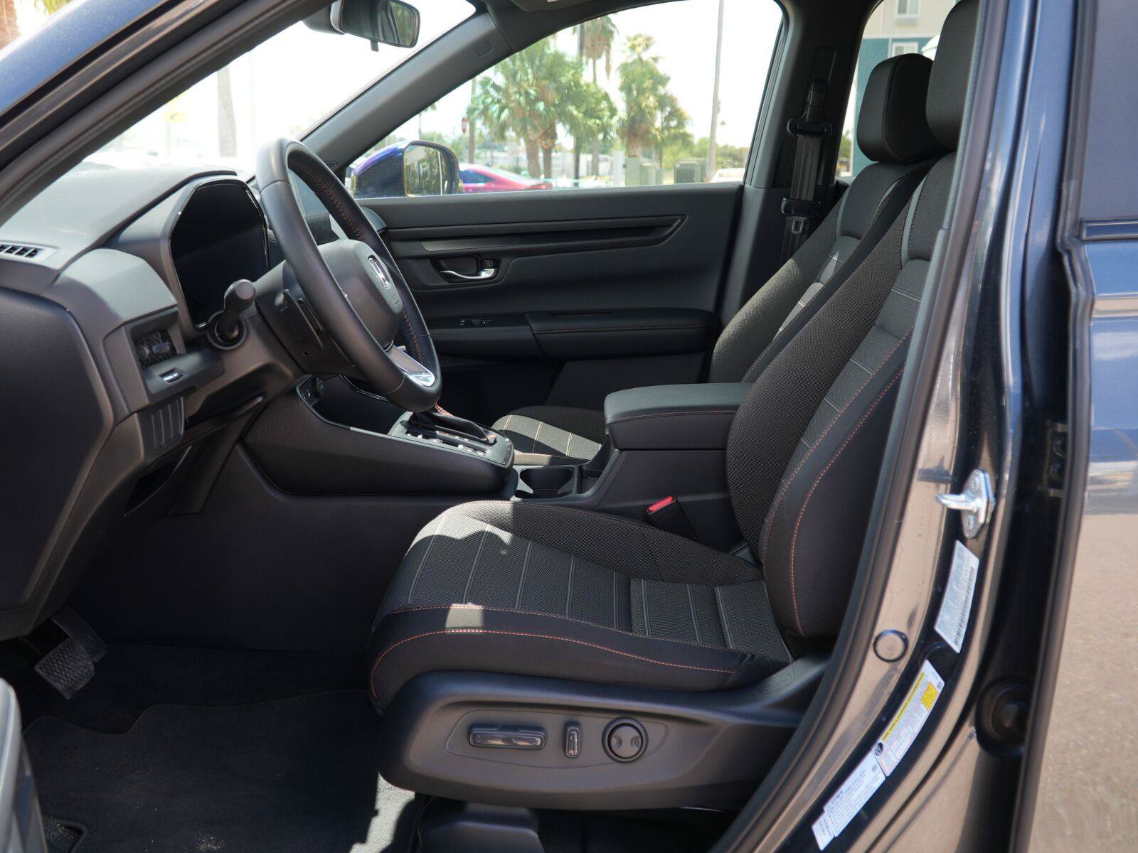 Used 2026 Honda CR-V Sport image 8