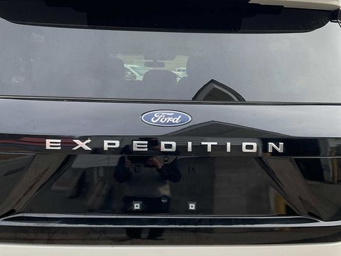 Used 2025 Ford Expedition Max Active image 16