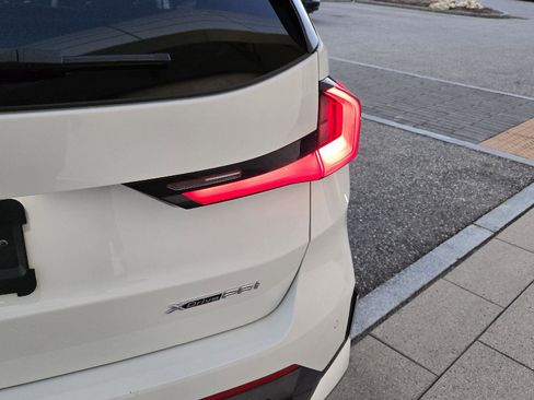 Used 2025 BMW X1 xDrive28i image 14