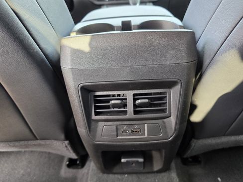 New 2026 Chevrolet Colorado LT image 18