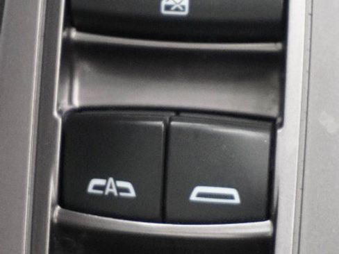 Used 2021 Chevrolet Malibu LT FWD image 25