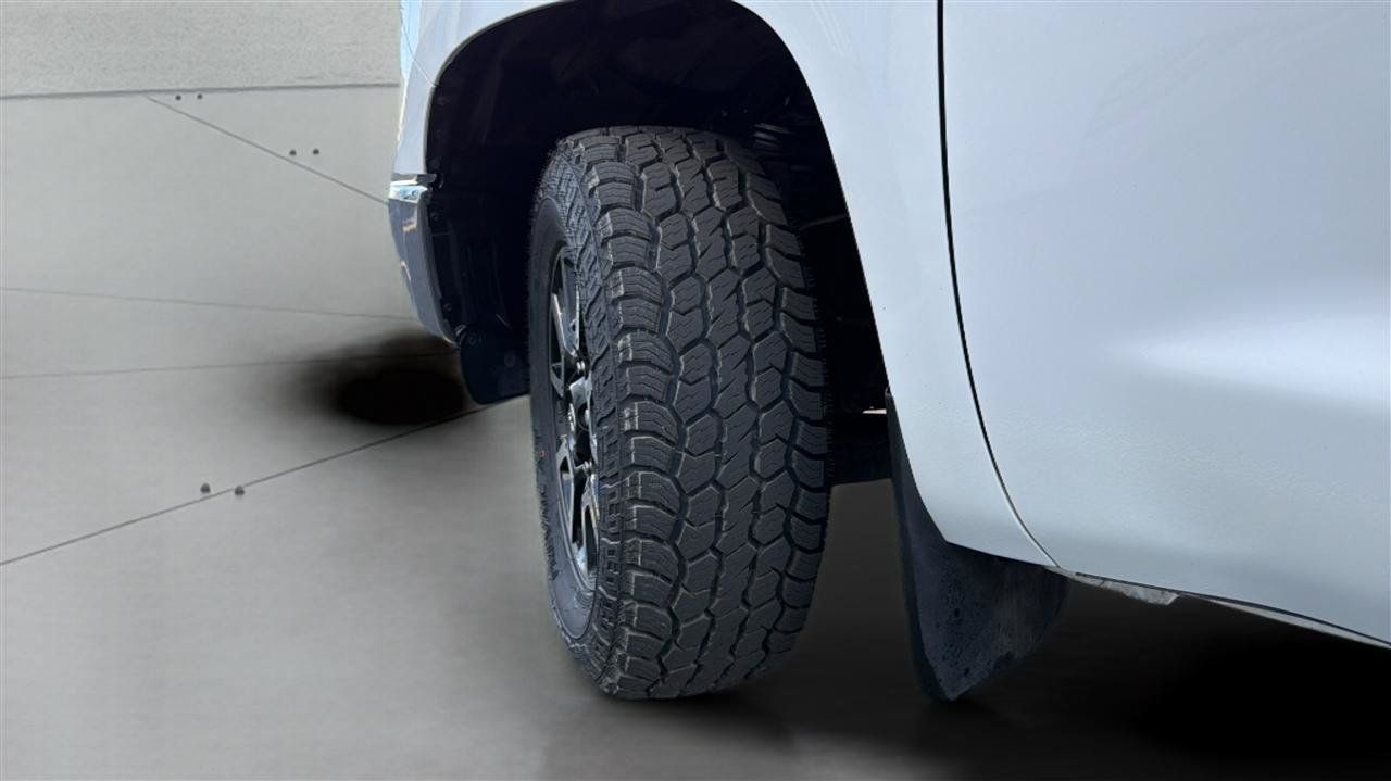 Used 2021 Toyota Tundra Limited w/ Limited Premium Package AWD/4WD image 36