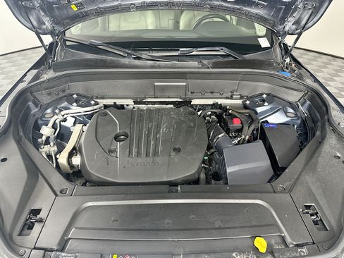 Used 2023 Volvo XC90 B5 Plus AWD/4WD image 36