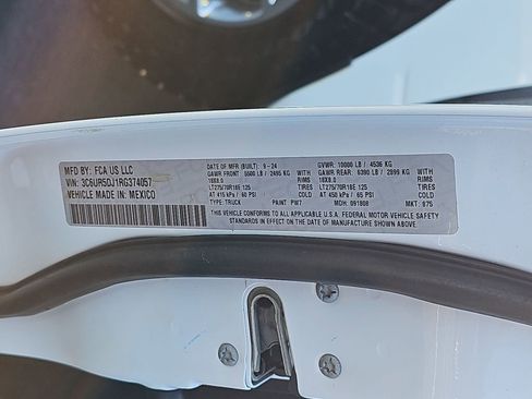 Used 2024 RAM 2500 Big Horn image 38