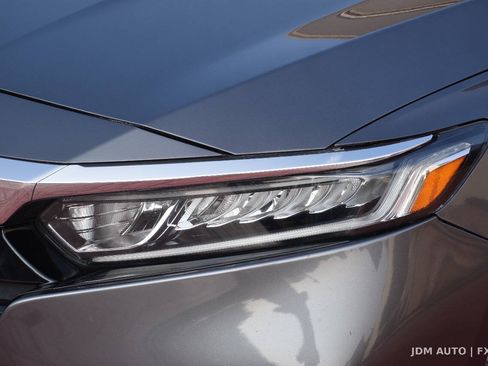 Used 2018 Honda Accord EX image 39