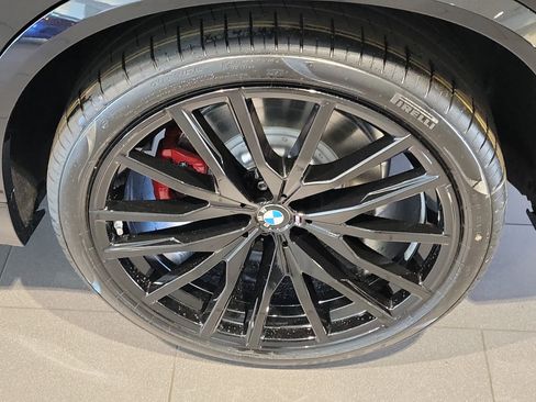 New 2026 BMW X5 M60i image 5