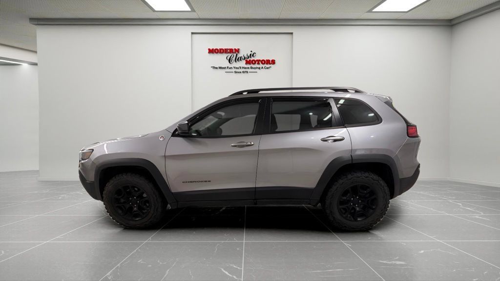 Used 2020 Jeep Cherokee Trailhawk AWD/4WD image 4