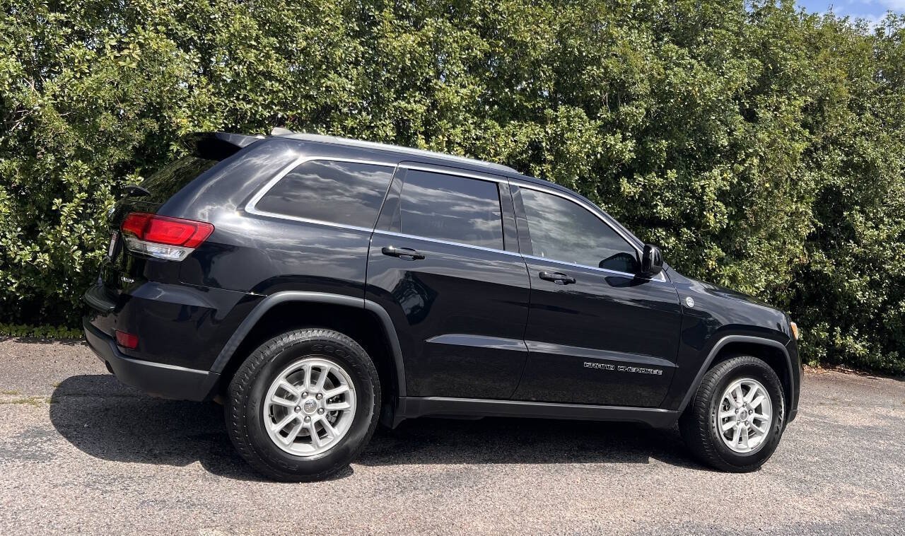 Used 2020 Jeep Grand Cherokee Laredo AWD/4WD image 8