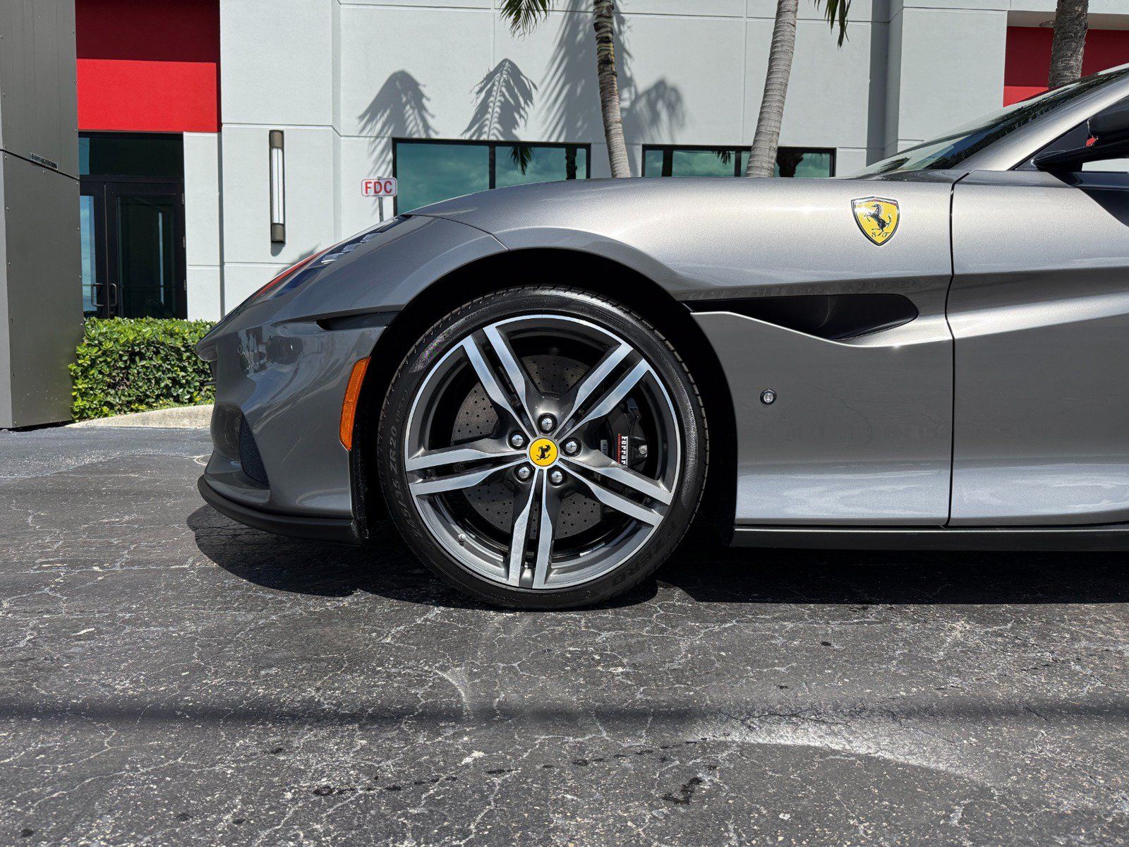 Used 2022 Ferrari Portofino M RWD image 10
