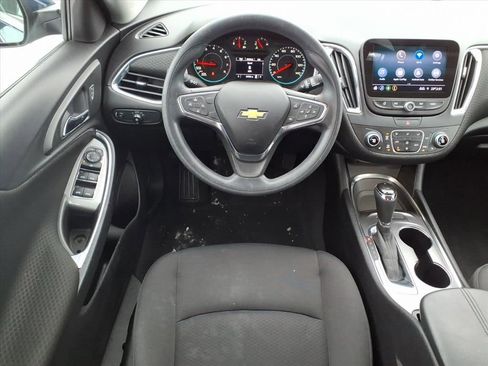 Used 2019 Chevrolet Malibu LT image 11