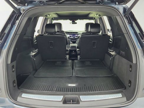Used 2020 Cadillac XT6 Premium Luxury w/ LPO, Floor Liner Package FWD image 31