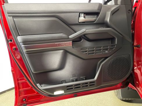 New 2025 Toyota Tacoma TRD Off-Road image 17