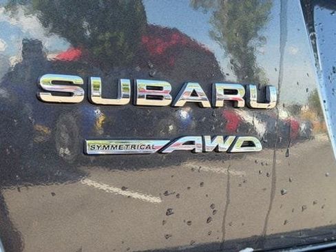 Used 2018 Subaru Crosstrek 2.0i Premium AWD/4WD image 10