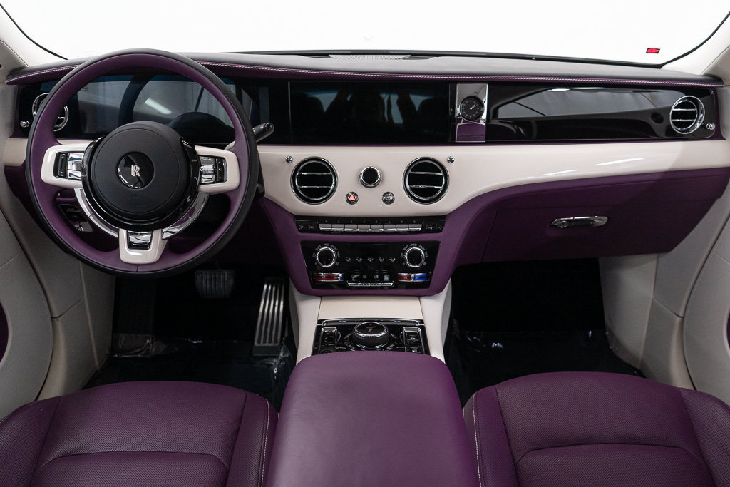 Used 2024 Rolls-Royce Spectre w/ Spectre Launch Package AWD/4WD image 23