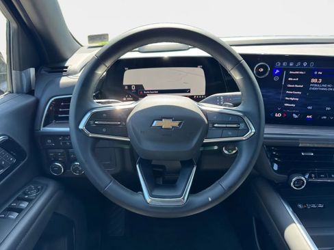 Used 2026 Chevrolet Tahoe LT AWD/4WD image 16