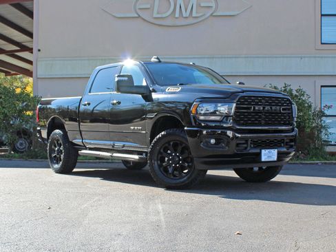 Used 2024 RAM 2500 Big Horn w/ Night Edition image 5