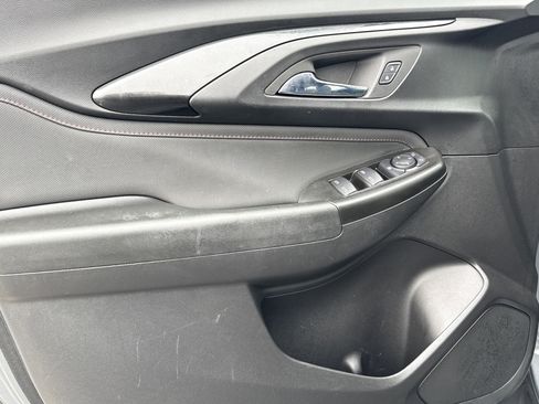 Certified 2022 Chevrolet TrailBlazer RS w/ Driver Confidence Package image 14