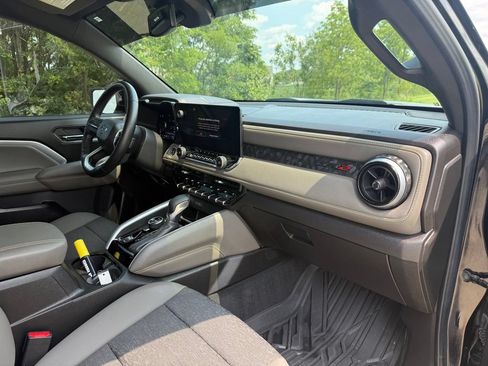 Used 2024 Chevrolet Colorado ZR2 AWD/4WD image 22