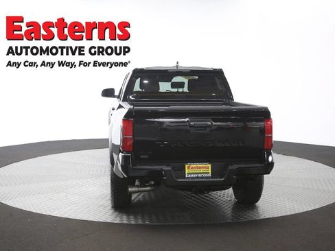 Used 2025 Toyota Tacoma TRD Off-Road AWD/4WD image 34