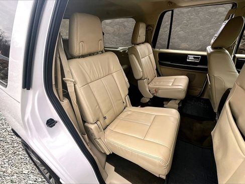 Used 2017 Lincoln Navigator Reserve image 23