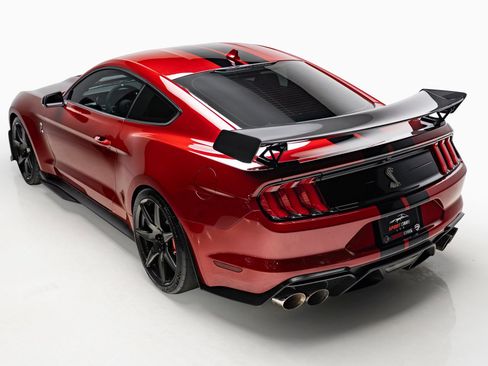 Used 2020 Ford Mustang Shelby GT500 w/ Carbon Fiber Track Pack RWD image 11