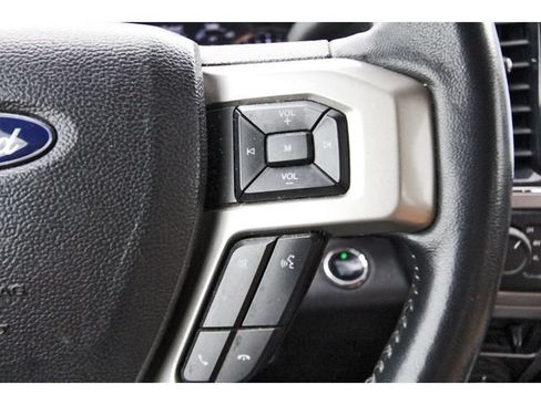 Used 2022 Ford F250 Lariat w/ Lariat Ultimate Package AWD/4WD image 19