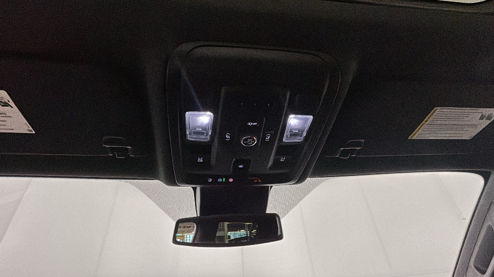 Used 2024 Chevrolet Suburban RST w/ Luxury Package AWD/4WD image 31