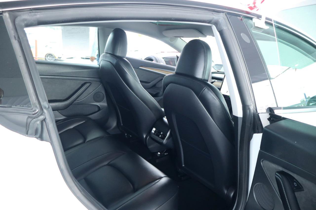 Used 2023 Tesla Model 3 Standard Range RWD image 32