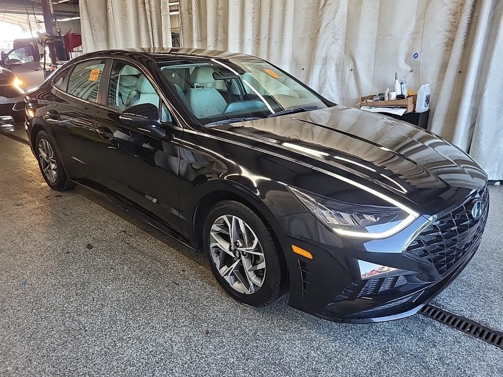 Used 2022 Hyundai Sonata SEL w/ Preferred Accessory Package FWD image 5