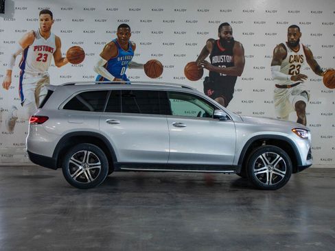 Used 2020 Mercedes-Benz GLS 450 4MATIC image 19