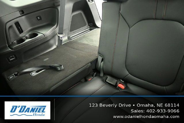Used 2025 Honda Pilot Black Edition image 38