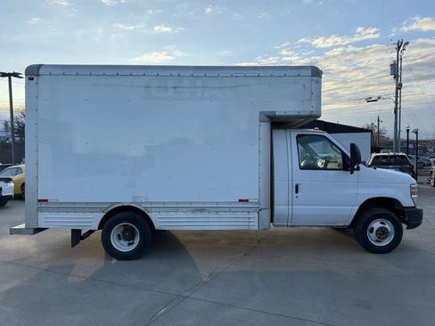 Used 2012 Ford E-450 and Econoline 450 Super Duty RWD image 6