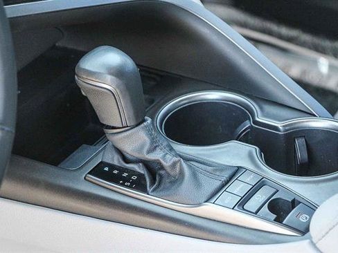 Used 2023 Toyota Camry XSE image 17