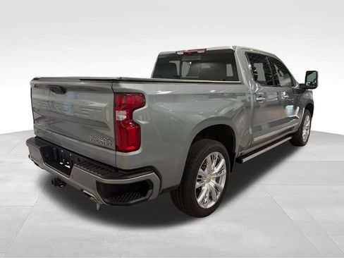 Used 2026 Chevrolet Silverado 1500 High Country w/ High Country Premium Package AWD/4WD image 7