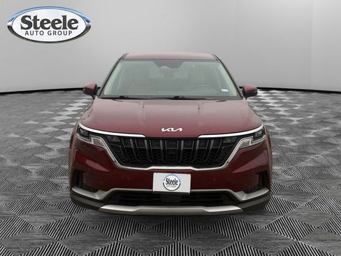 Used 2024 Kia Carnival EX FWD image 8