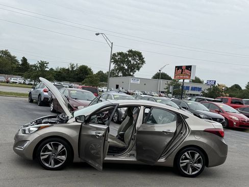 Used 2014 Hyundai Elantra Limited FWD image 22
