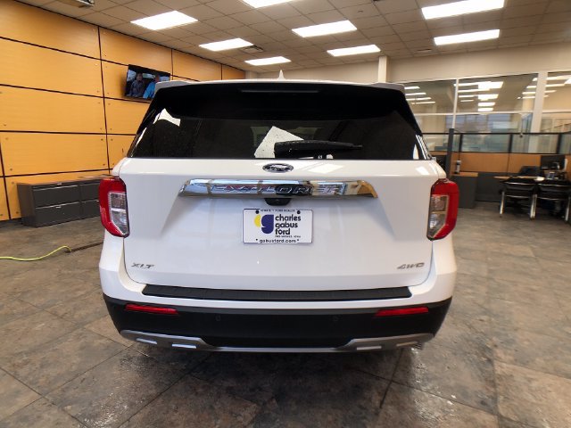 Certified 2024 Ford Explorer XLT w/ Equipment Group 202A AWD/4WD image 6