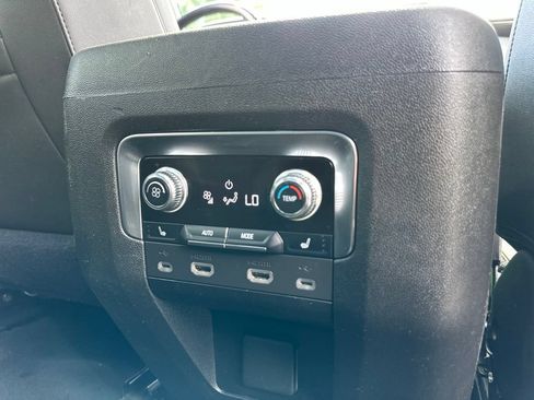 Used 2021 GMC Yukon XL AT4 w/ AT4 Premium Plus Package AWD/4WD image 34