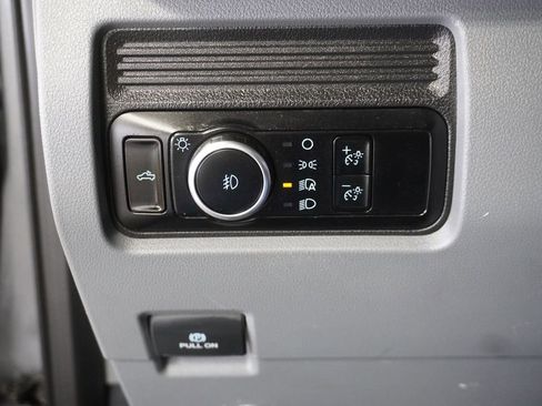 Used 2023 Ford F250 XLT image 24