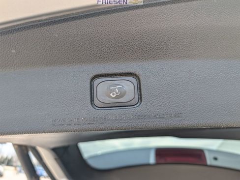 Used 2017 Ford Explorer XLT w/ Equipment Group 202A image 24