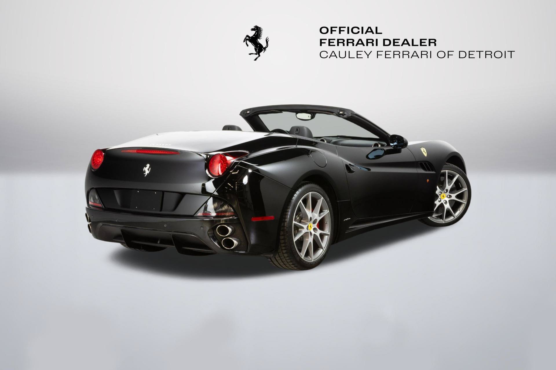 Used 2010 Ferrari California RWD image 20